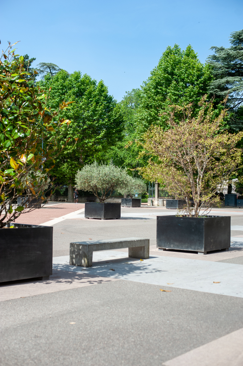 place du champs de mars